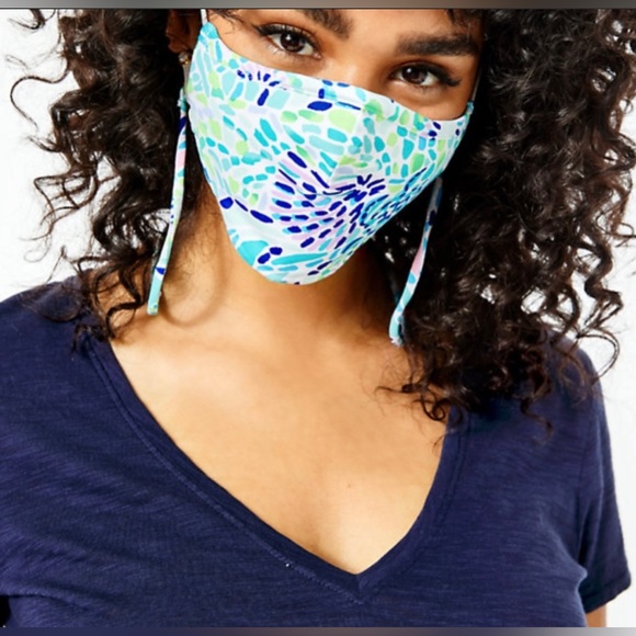 Lilly Pulitzer Adult On The Go Mask Set - Mask Lanyard Mask Extender Pouch - Picture 7 of 16